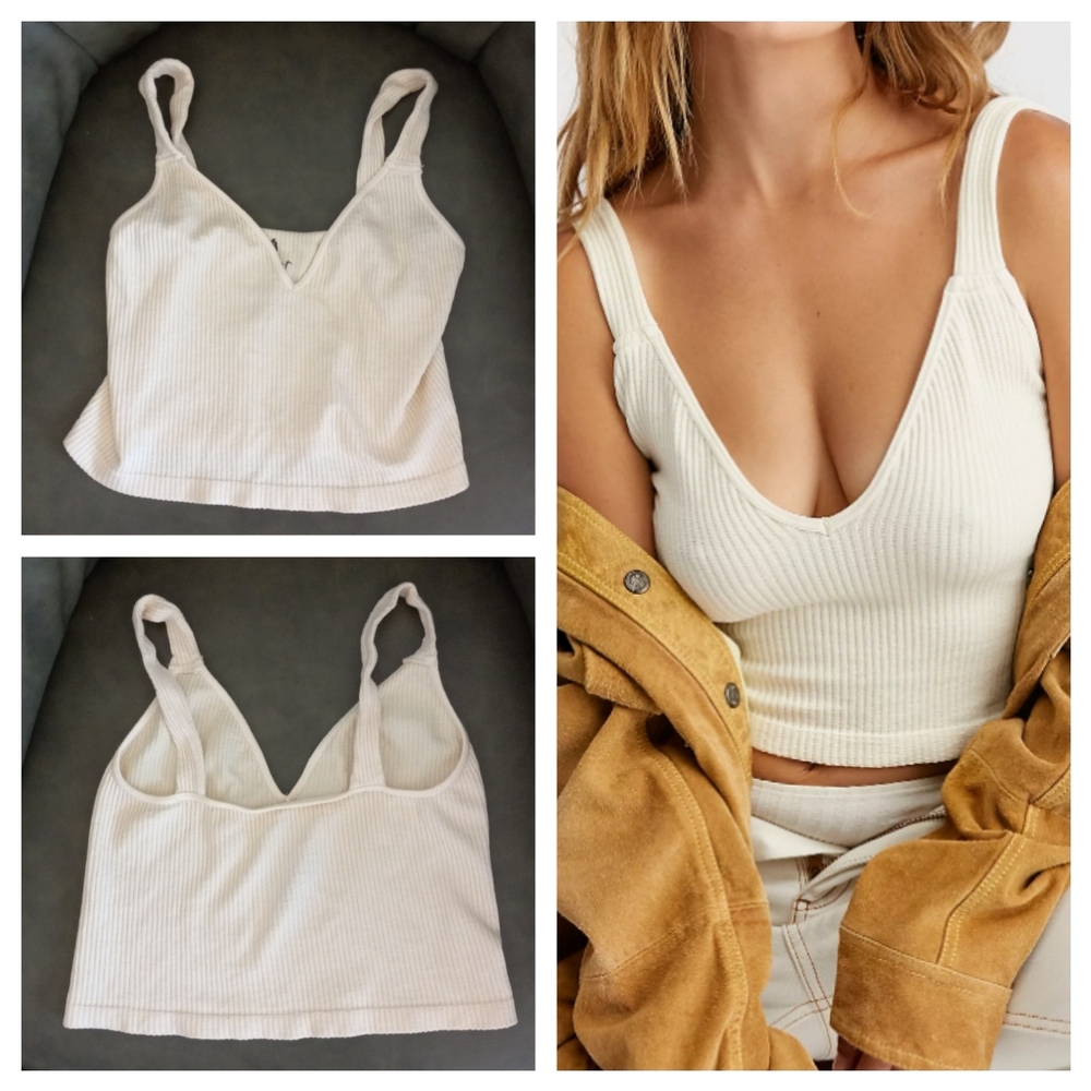 🔥 NWOT!! 🔥 Free People seamless crop Ivory Size  M-L